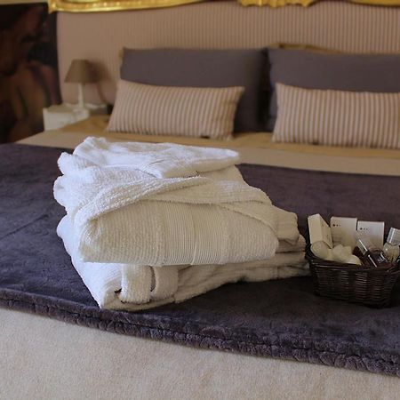 Bed and Breakfast Dependance Royale Caserta Zewnętrze zdjęcie